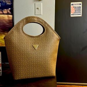 Guess women lunch box brown new